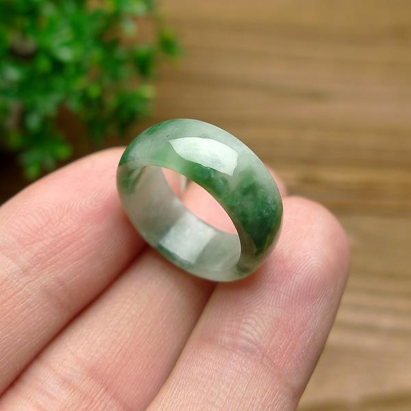 Rings - Pierścionek z zielonego jadeitu naturalny kamień