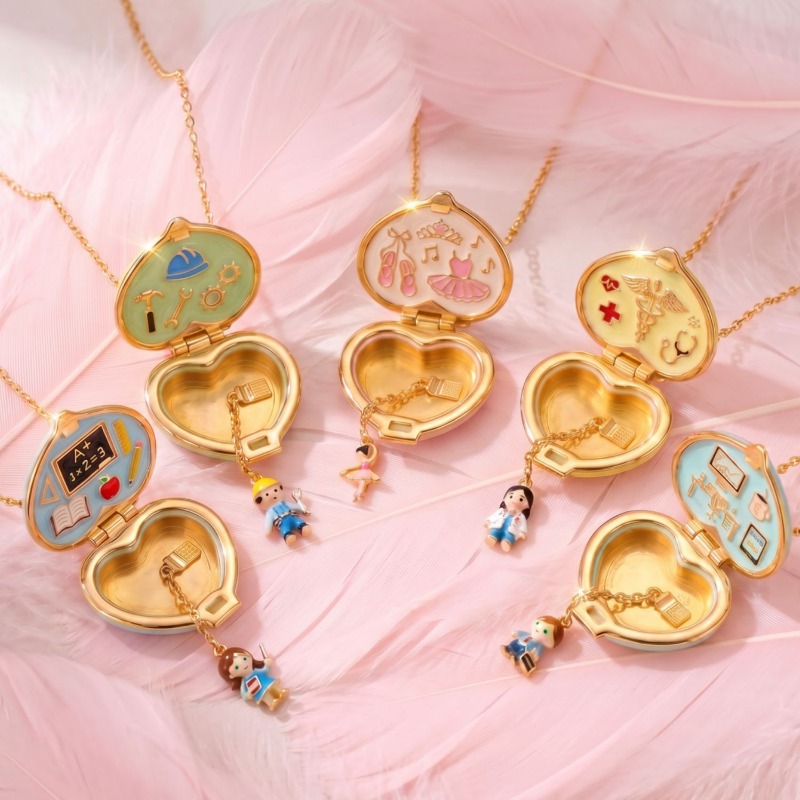 Heart Locket Necklace Photo - Naszyjnik w kształcie serca w stylu