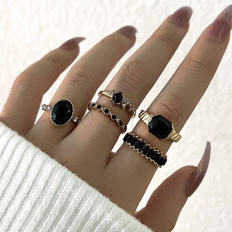 Retro czarny zestaw pierścionk – Vintage Punk Knuckle Rings Set recenzja i cena